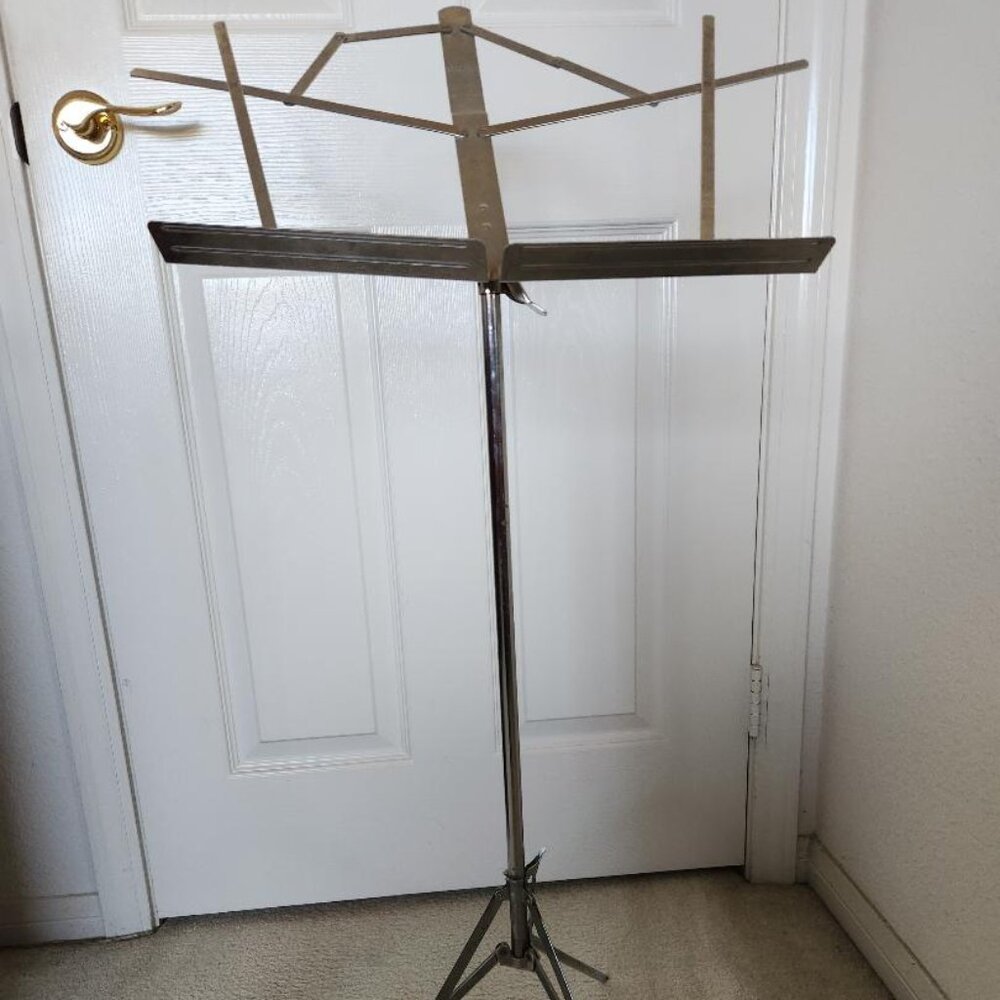 NORWOOD COLLAPSIBLE MUSIC STAND